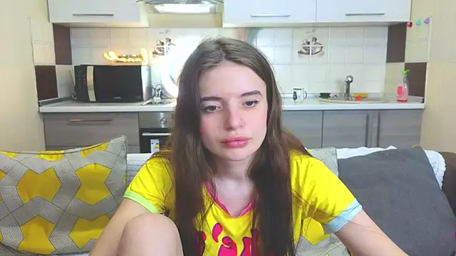 Snapshot of Naughty_Alice chatting on January 18, 2025, 1:08 pm Naughty Alice online show from January 18, 2025, 1:08 pm