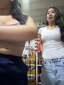 emilyjohanson online show from February 5, 2026, 11:31 pm