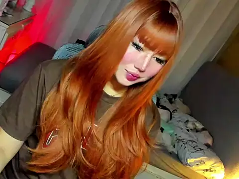 HOTnWILDalice online show from April 4, 2026, 2:54 am