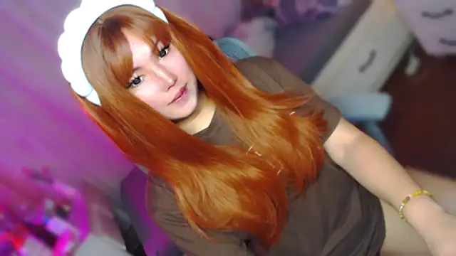 HOTnWILDalice online show from June 15, 2026, 3:42 am