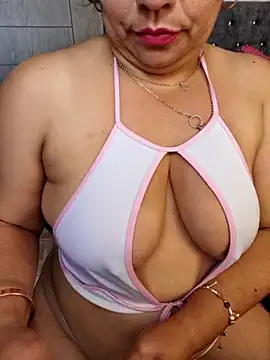 ZAHI WILLX online show from January 14, 2026, 6:46 pm