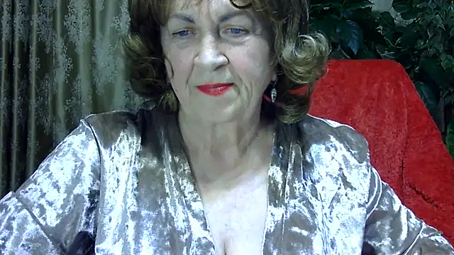 Snapshot of Emma52610 chatting on April 2, 2026, 4:26 pm Emma52610 online show from April 2, 2026, 4:26 pm