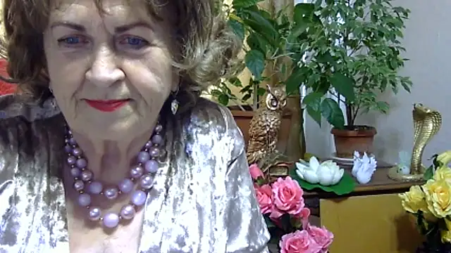 Snapshot of Emma52610 chatting on April 24, 2026, 11:23 am Emma52610 online show from April 24, 2026, 11:23 am