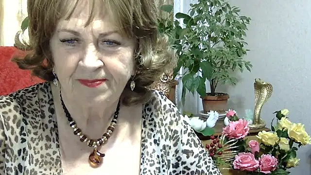 Snapshot of Emma52610 chatting on May 2, 2026, 11:26 am Emma52610 online show from May 2, 2026, 11:26 am