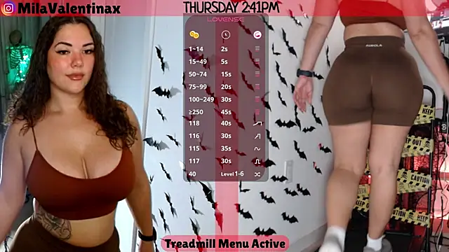 MilaValentina online show from October 9, 2025, 6:39 pm