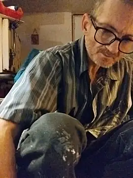 ROBERT0516 online show from November 11, 2025, 3:50 am