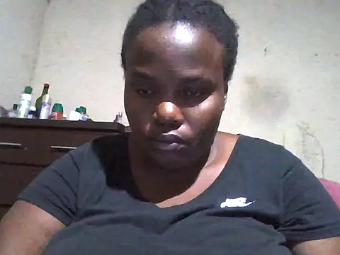 sexybigboobz online show from June 12, 2026, 4:28 pm
