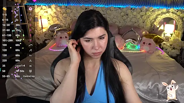 EmilyCandyy online show from May 12, 2026, 6:10 am