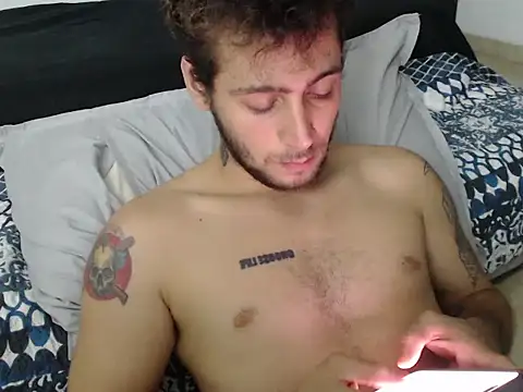 stevensanchez99 online show from May 11, 2026, 5:13 am