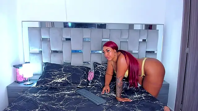 Cammiila online show from December 5, 2025, 11:08 am