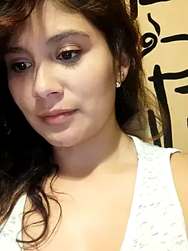 kinky milaxh online show from February 4, 2025, 2:39 am