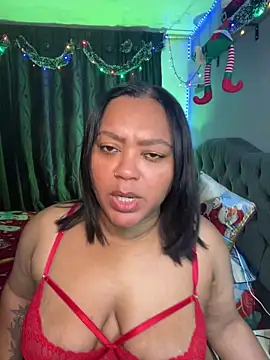 yanza2002 online show from December 14, 2025, 12:05 am