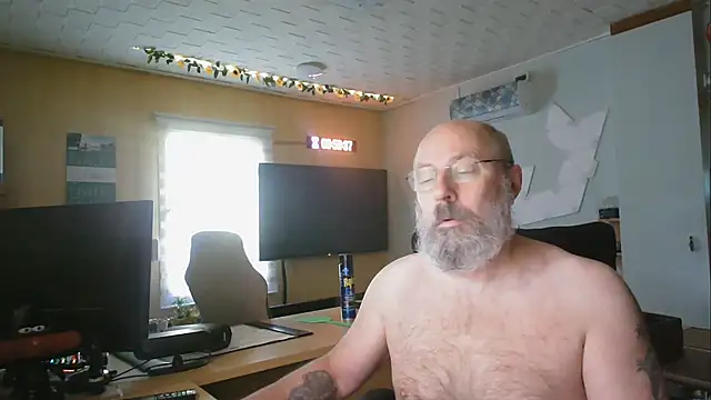 thomber1234 online show from July 30, 2026, 8:02 am