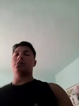 morenito420 online show from November 1, 2025, 6:10 pm