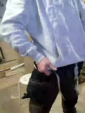 Snapshot of IronedTitan chatting on March 12, 2025, 4:13 pm IronedTitan online show from March 12, 2025, 4:13 pm