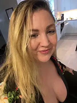 Snapshot of Anna_Alexa chatting on January 16, 2025, 11:15 am Anna Alexa online show from January 16, 2025, 11:15 am