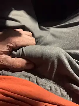 Snapshot of mikeylong chatting on February 22, 2025, 9:12 am mikeylong online show from February 22, 2025, 9:12 am