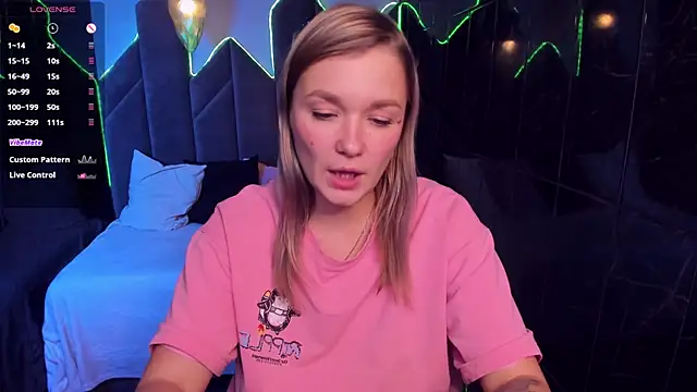 BellaDreamy online show from September 30, 2025, 6:13 pm