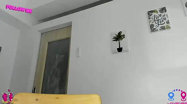 Snapshot of hottycrishina chatting on January 13, 2025, 9:19 am hottycrishina online show from January 13, 2025, 9:19 am