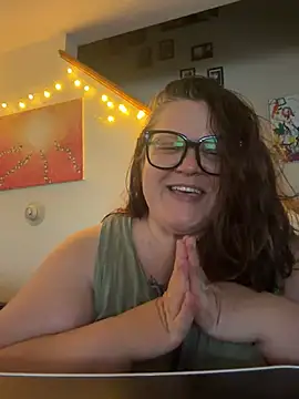 ticklesquirt online show from July 14, 2026, 11:54 pm