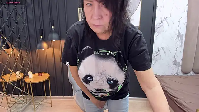 LindaPassionate online show from December 17, 2024, 5:29 am