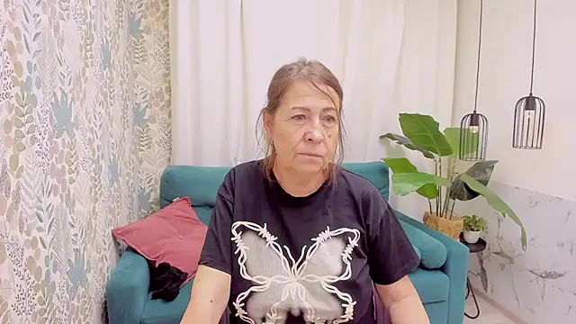 LindaPassionate online show from July 8, 2026, 1:15 pm