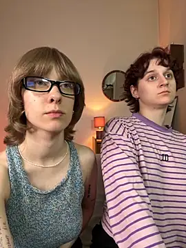 Jitoon Exe online show from October 19, 2025, 5:46 pm