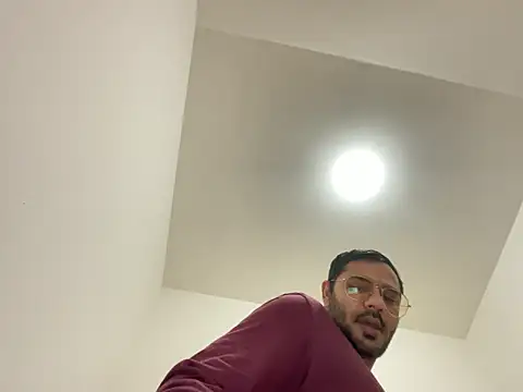 Snapshot of Enderson007 chatting on November 24, 2025, 2:06 pm Enderson007 online show from November 24, 2025, 2:06 pm