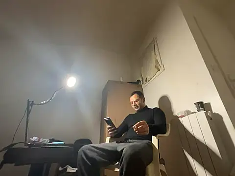 Snapshot of Enderson007 chatting on February 8, 2026, 6:00 pm Enderson007 online show from February 8, 2026, 6:00 pm