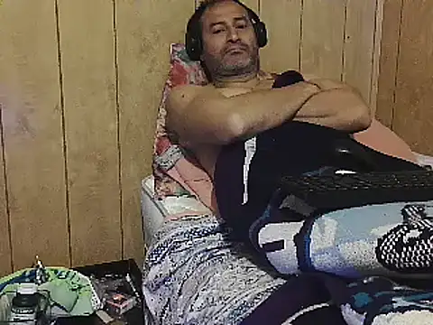 dantehot2020 online show from January 4, 2025, 12:49 pm