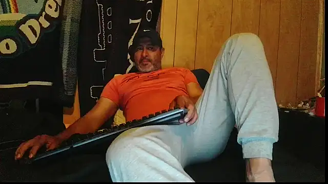 Snapshot of dantehot2020 chatting on March 2, 2026, 11:55 pm dantehot2020 online show from March 2, 2026, 11:55 pm