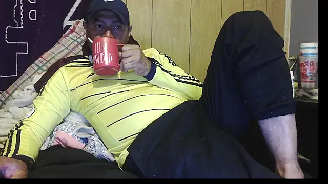 Snapshot of dantehot2020 chatting on March 27, 2026, 3:12 am dantehot2020 online show from March 27, 2026, 3:12 am