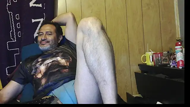 Snapshot of dantehot2020 chatting on April 7, 2026, 12:00 am dantehot2020 online show from April 7, 2026, 12:00 am