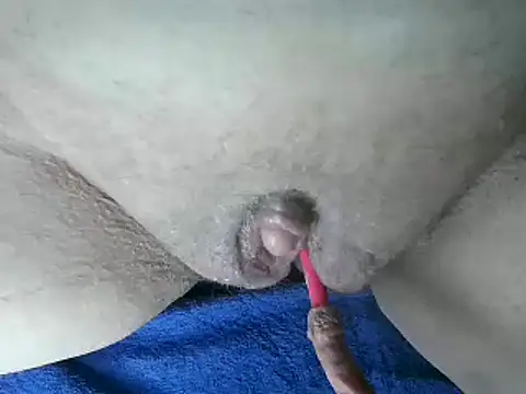 Snapshot of heidi60 chatting on December 1, 2024, 4:29 pm heidi60 online show from December 1, 2024, 4:29 pm