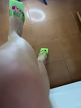 Snapshot of Wet-Pussycat chatting on February 23, 2025, 2:14 pm Wet-Pussycat online show from February 23, 2025, 2:14 pm