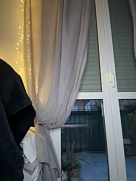 Snapshot of Wet-Pussycat chatting on March 19, 2025, 5:39 pm Wet-Pussycat online show from March 19, 2025, 5:39 pm