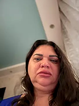 littleRikka online show from December 17, 2025, 8:42 am