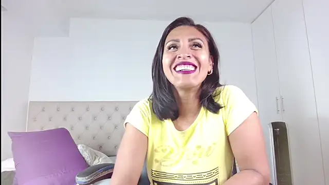 ms freyax online show from May 17, 2026, 2:31 am