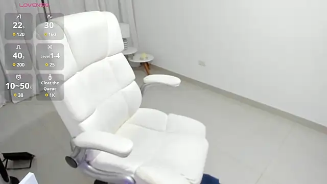 renata t  online show from February 26, 2025, 11:26 pm