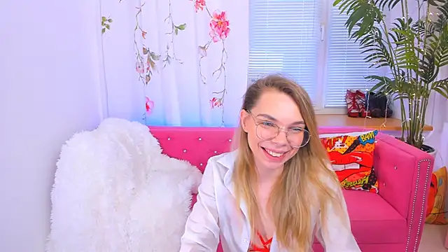 Snapshot of The_Deep_Passion chatting on February 19, 2025, 12:44 pm The Deep Passion online show from February 19, 2025, 12:44 pm