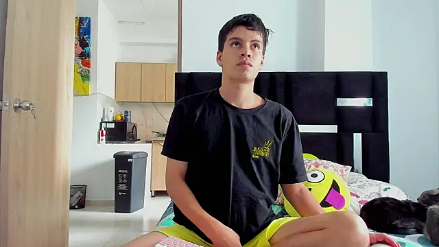 Snapshot of Dimitrixxx__ chatting on September 8, 2025, 4:17 pm Dimitrixxx   online show from September 8, 2025, 4:17 pm