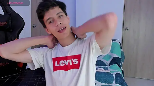 Snapshot of Dimitrixxx__ chatting on October 23, 2025, 2:00 am Dimitrixxx   online show from October 23, 2025, 2:00 am