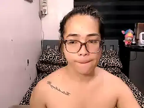 BIG SAUSAGE 69 online show from October 12, 2025, 12:42 am