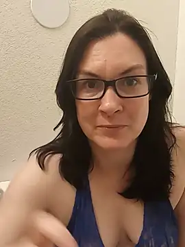 DesreRose online show from June 25, 2026, 10:58 pm