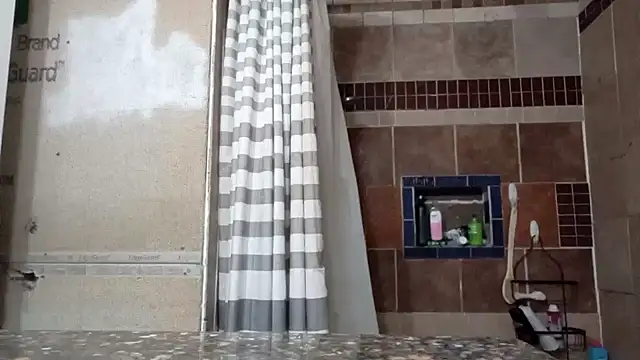 Snapshot of ThickDMatty@xh chatting on December 5, 2024, 5:37 am ThickDMattyxh online show from December 5, 2024, 5:37 am