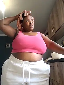 SWEETDOLLY29XX online show from April 23, 2026, 8:13 am