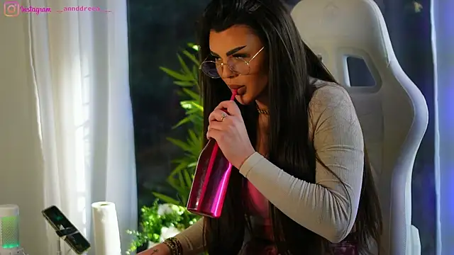 Snapshot of perfectt33n chatting on January 6, 2025, 9:41 am perfectt33n online show from January 6, 2025, 9:41 am