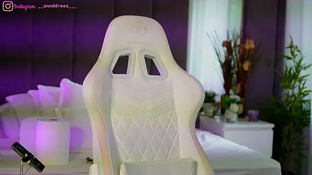 Snapshot of perfectt33n chatting on September 10, 2025, 12:05 pm perfectt33n online show from September 10, 2025, 12:05 pm