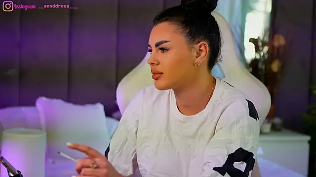 Snapshot of perfectt33n chatting on October 23, 2025, 12:04 pm perfectt33n online show from October 23, 2025, 12:04 pm