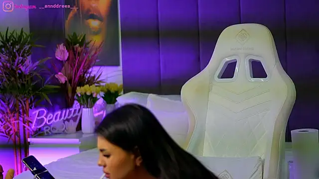 Snapshot of perfectt33n chatting on November 12, 2025, 4:18 pm perfectt33n online show from November 12, 2025, 4:18 pm